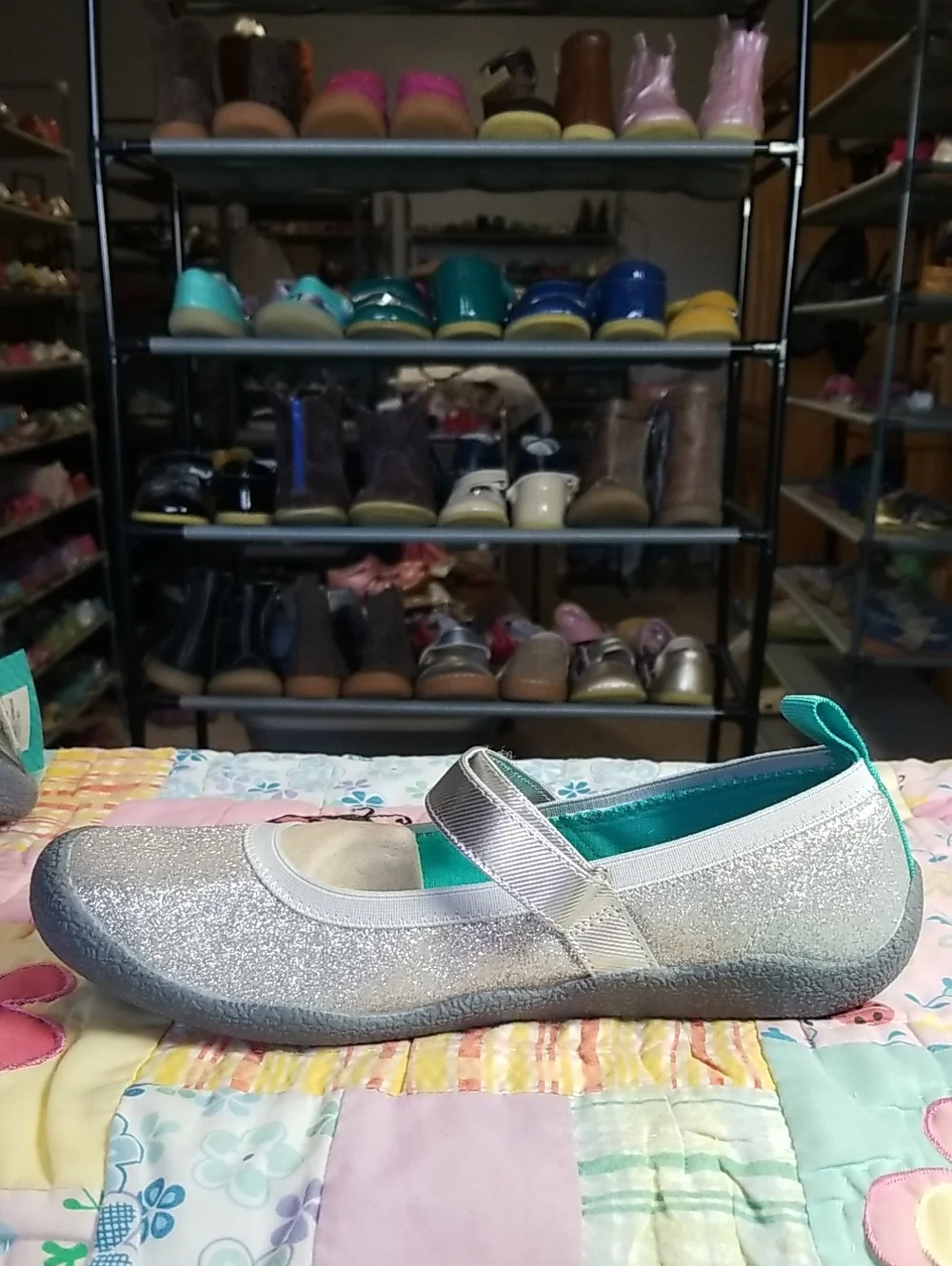 Chooze Silver Glitter Mary Jane Shoes Size 6 NWT But Imperfect Please See Photos